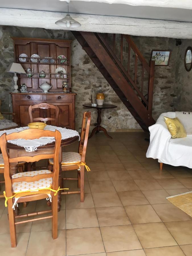 Вілла The Old Barn La Tour-d'Aigues Екстер'єр фото
